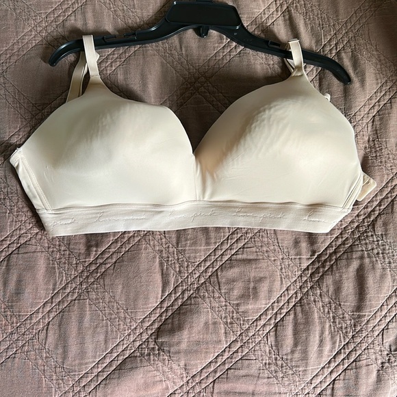 Victoria's Secret Other - Victoria's Secret Cream Bra